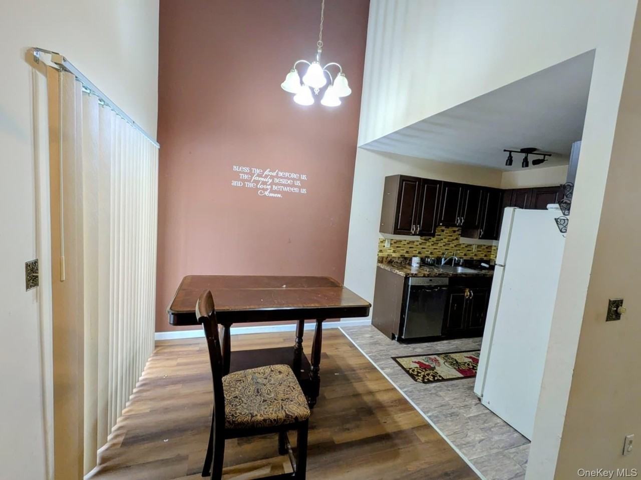 199 Ramapo Rd Apt D #D - Photo 5 of 12