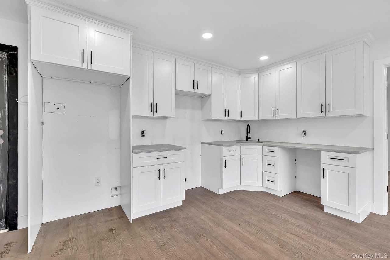 74 Broadway Unit 2c #2C - Photo 3 of 16