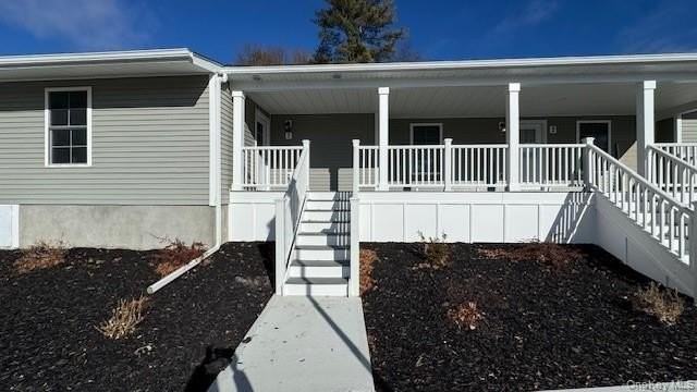 135 Cooper Rd Apt 3 #3 - Photo 2 of 22