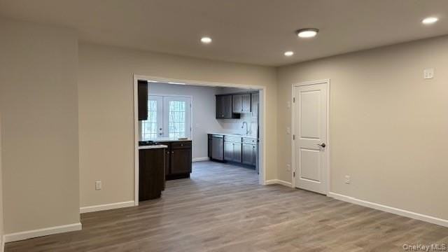 135 Cooper Rd Apt 3 #3 - Photo 5 of 22