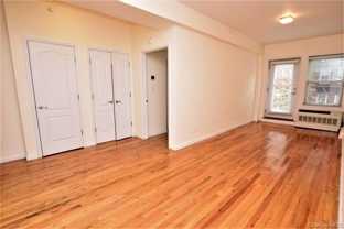 4132 44th St Apt 3b #3B - Photo 1 of 1