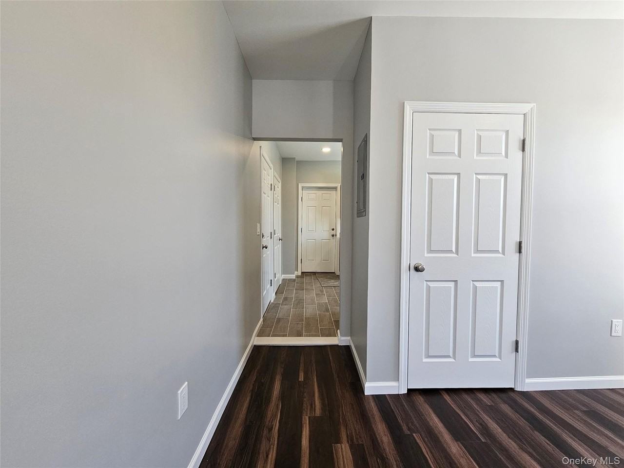 139 W Main St - Photo 6 of 19