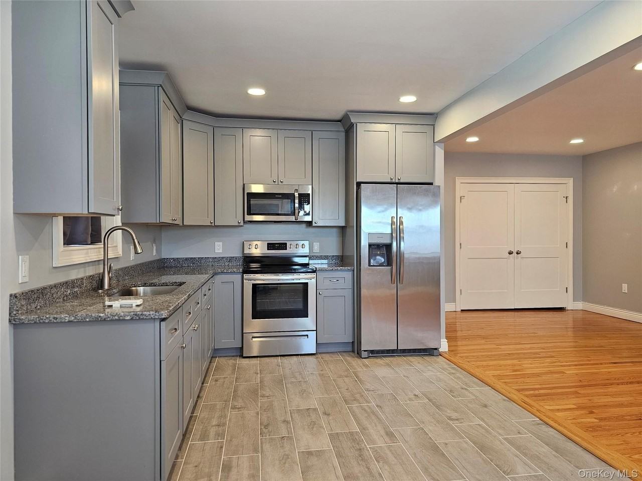 3 Shady Lawn Pl Unit 2 #2 - Photo 6 of 16