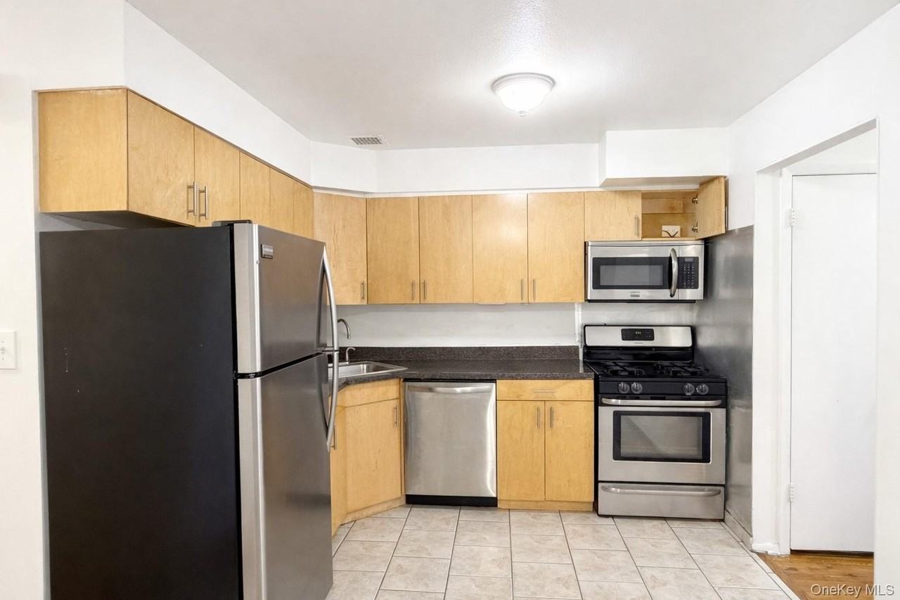 1656 Bell Blvd Unit 1fl #1FL - Photo 6 of 14