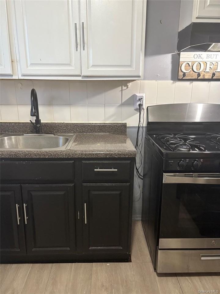 110 Elliott Ave Unit 3 #3 - Photo 2 of 3