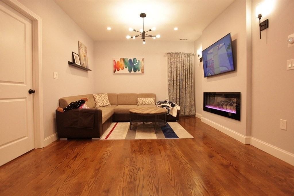 291 Main St Unit 3 #3 - Photo 5 of 20