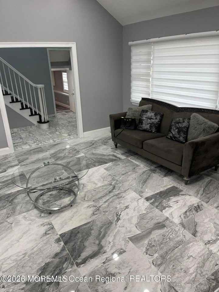 6 Dwight Dr - Photo 6 of 14