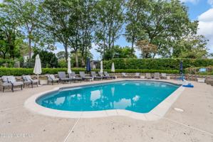 featured image of 455 W Lincoln Ave