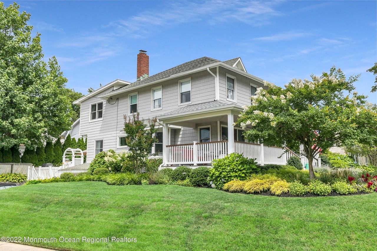 334 Pitney Ave - Photo 3 of 33