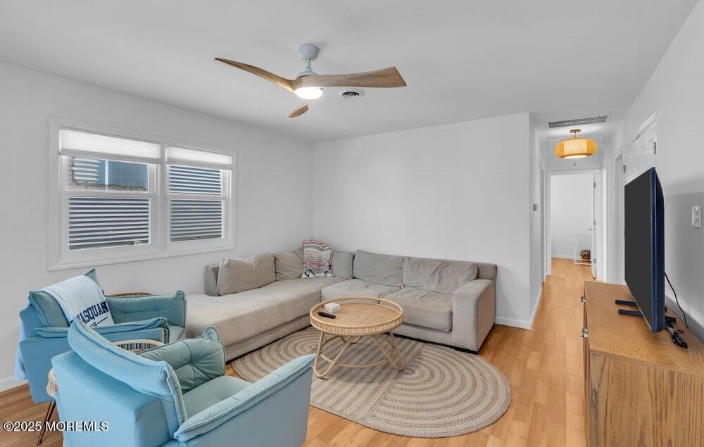 234 3rd Ave - Photo 4 of 25