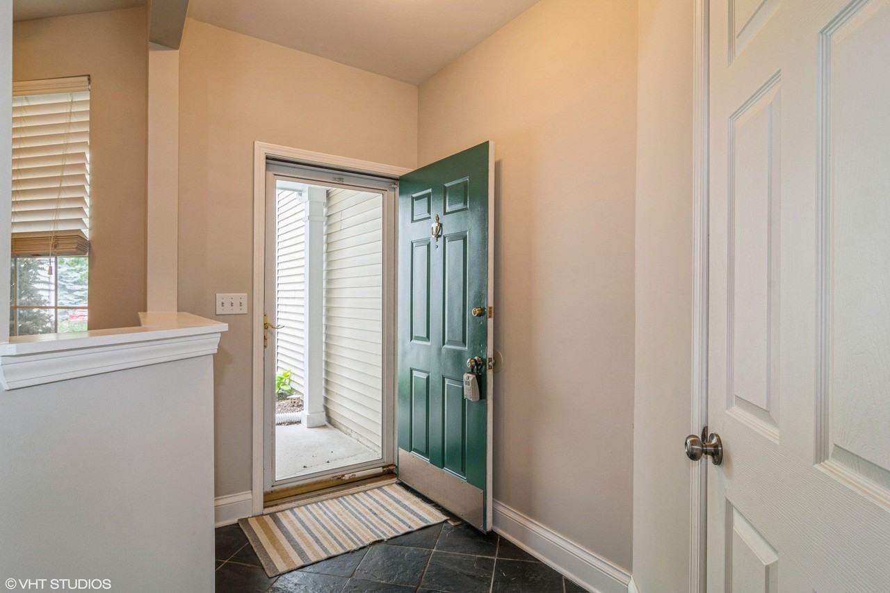 150 Hidden Pond Cir - Photo 2 of 12