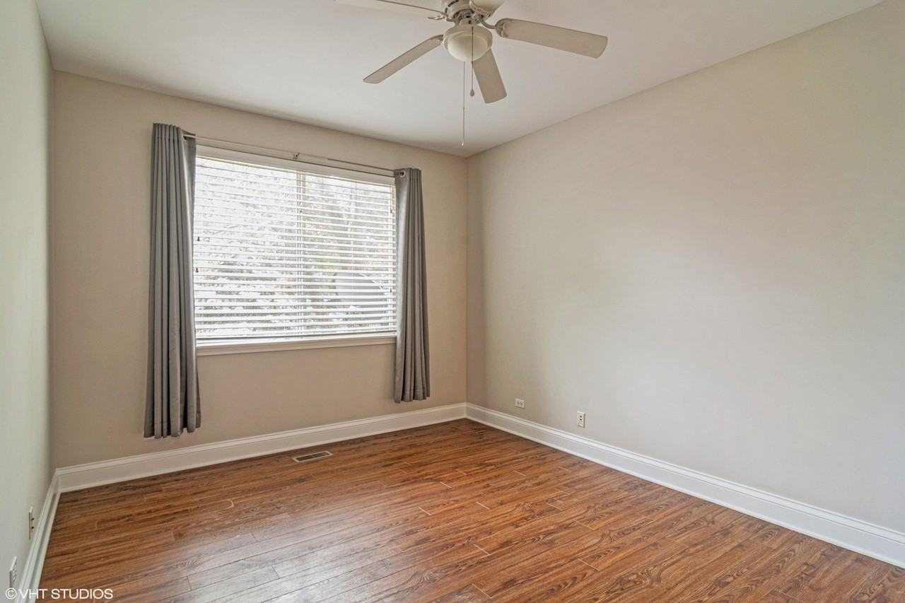 150 Hidden Pond Cir - Photo 6 of 12