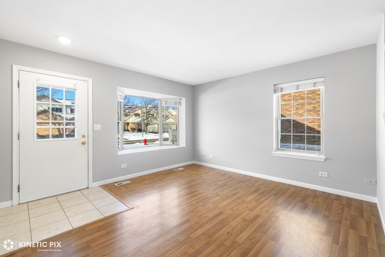 313 Cromwell Ct Unit 313 #313 - Photo 5 of 28