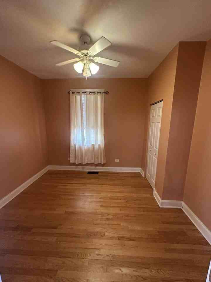 5042 W Argyle St - Photo 7 of 13