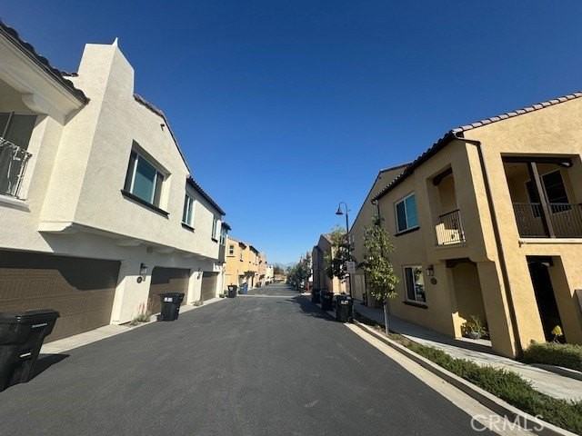 2353 Village Ct - Photo 4 of 15