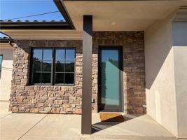 featured image of 53 W Wistaria Ave