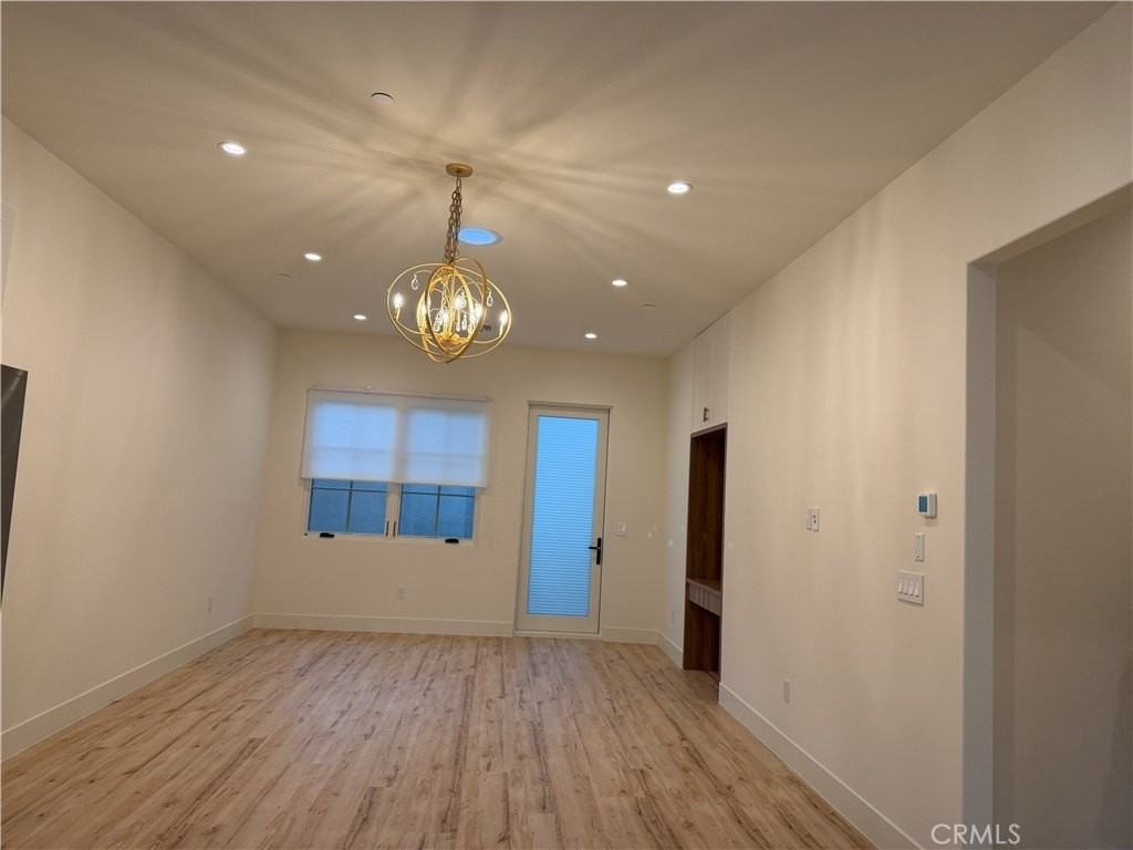 53 W Wistaria Ave - Photo 4 of 17