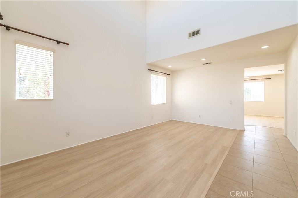 13937 Avenly Glen Way - Photo 3 of 31