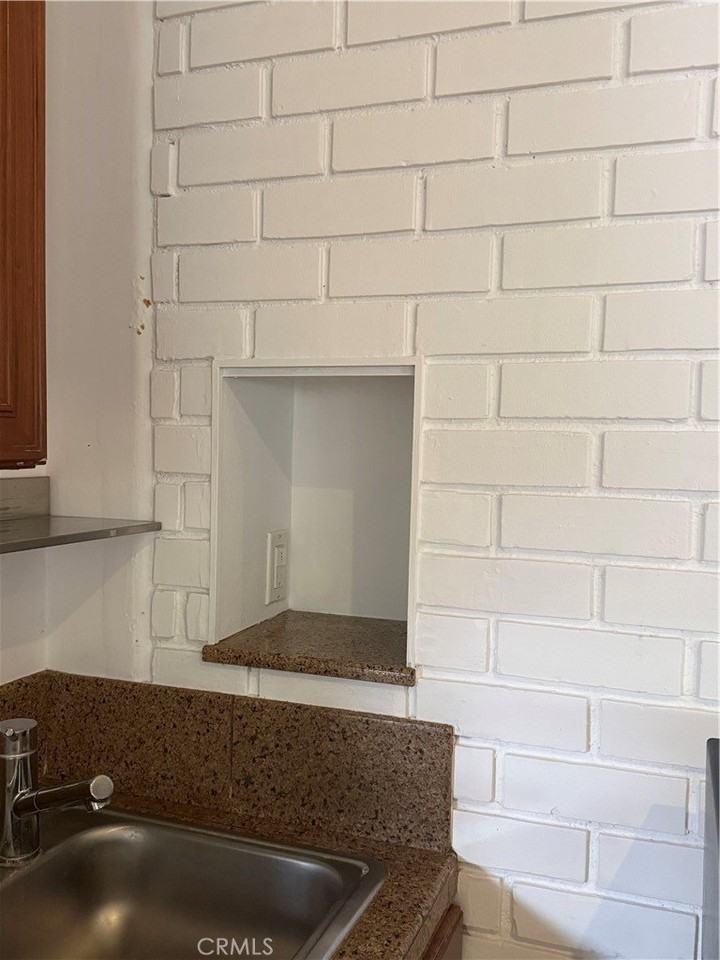 607 Orchid Ave - Photo 7 of 12