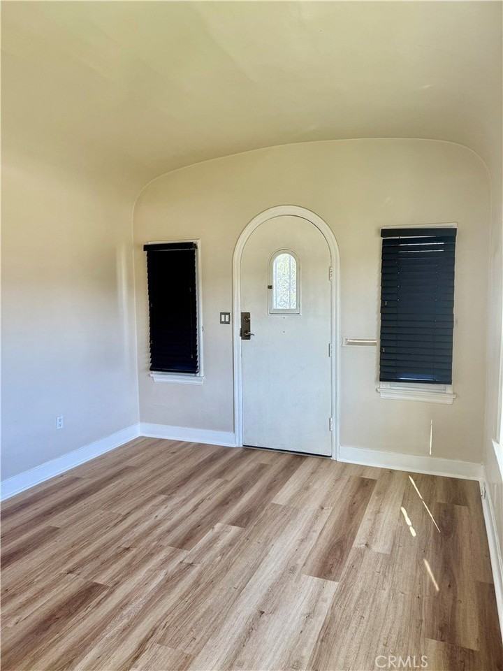 2108 W 37th Pl - Photo 2 of 12