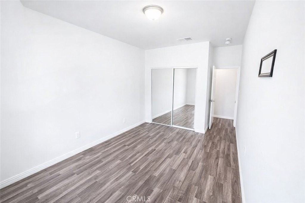 14608 Cohasset St - Photo 6 of 13