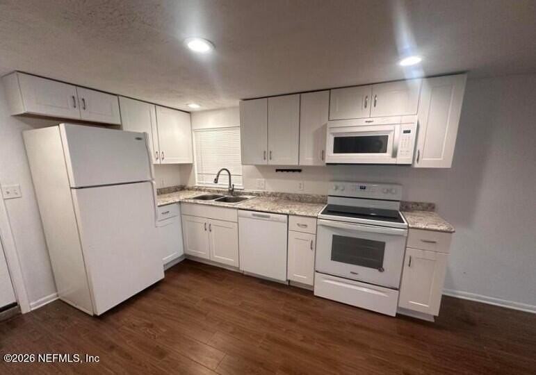 208 13th Ave N - Photo 7 of 14