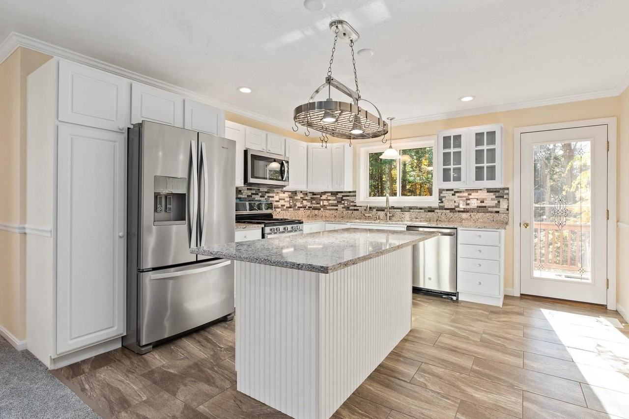 36 Chandler Ln - Photo 3 of 38