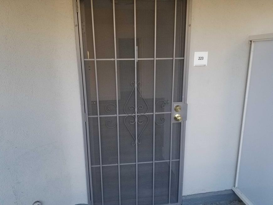 5142 White Oak Ave - Photo 3 of 10