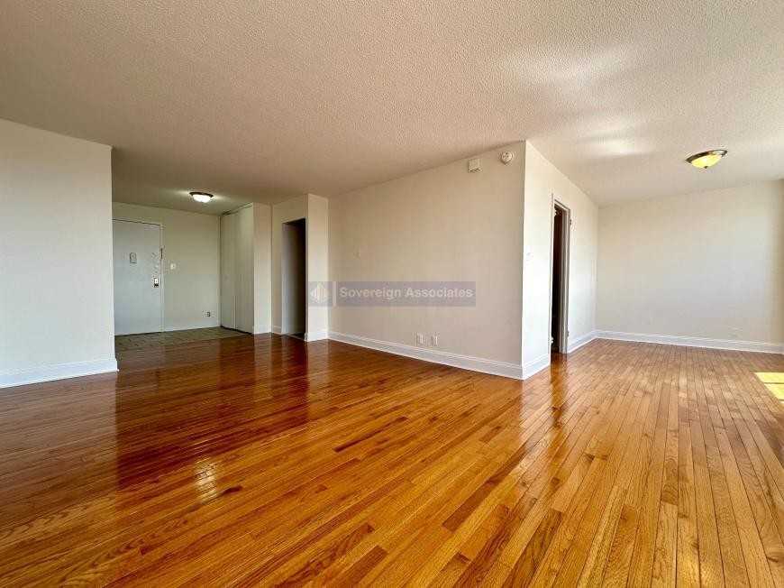 40 E Sidney Ave - Photo 2 of 4