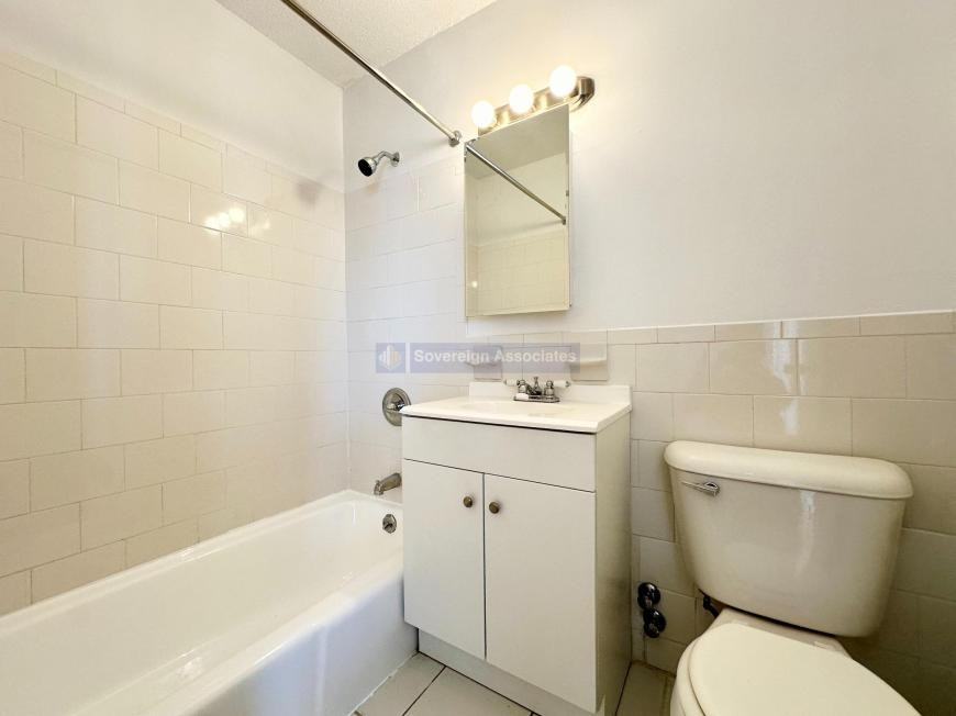 40 E Sidney Ave - Photo 3 of 4