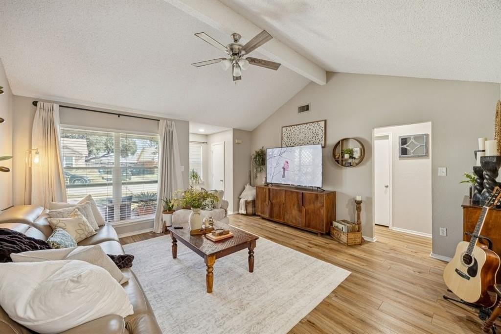 3003 Kathleen Ln - Photo 3 of 13