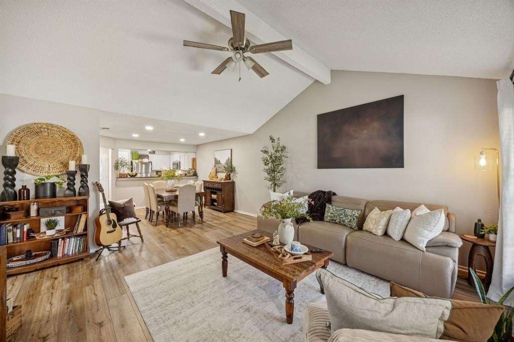 3003 Kathleen Ln - Photo 4 of 13