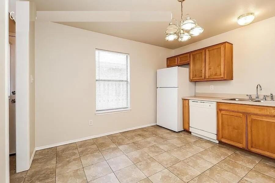 136 Stewart Bend Ct #A - Photo 6 of 14