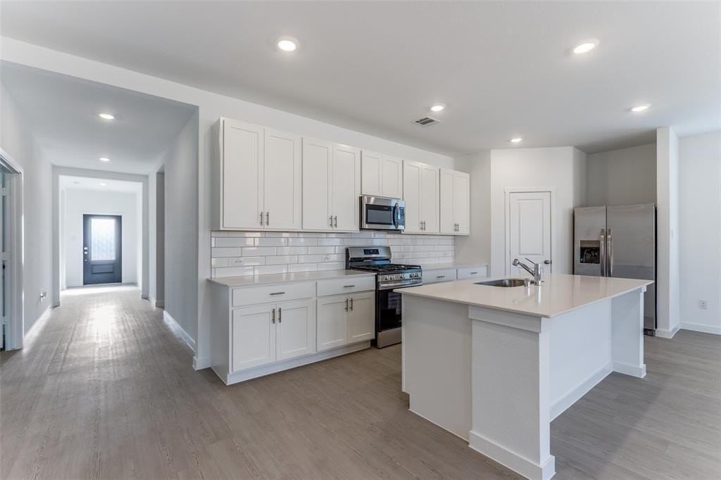 2601 Lost Creek Way - Photo 2 of 12