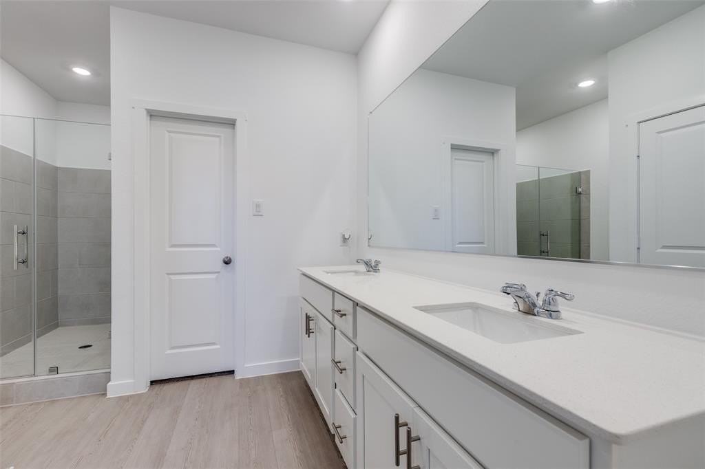 2601 Lost Creek Way - Photo 4 of 12