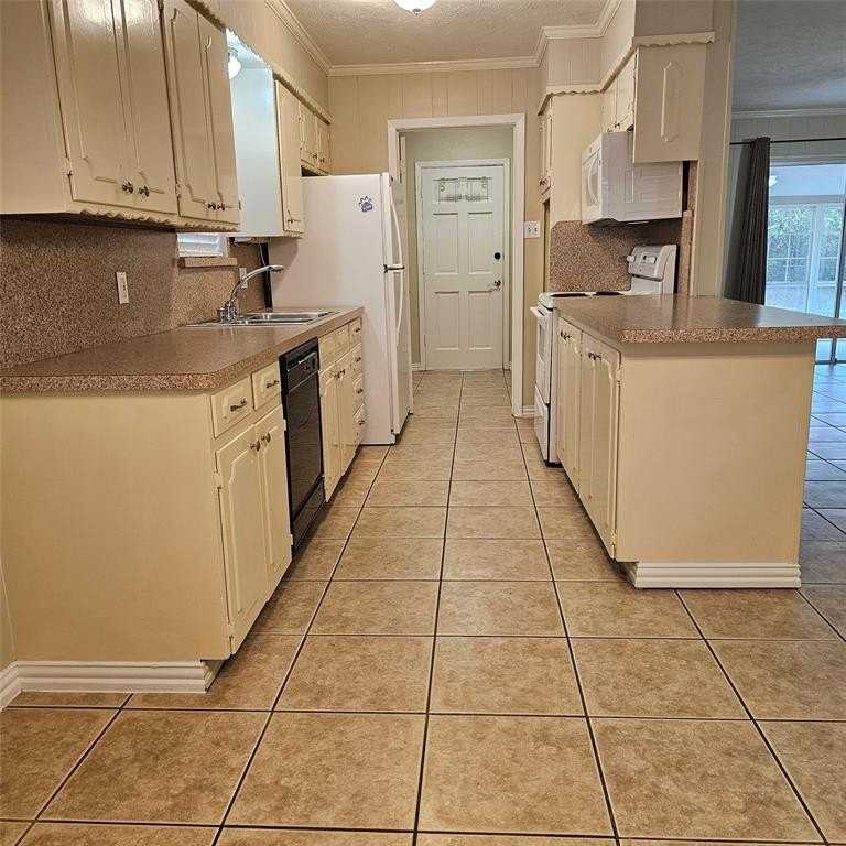 510 Ovilla Rd - Photo 7 of 14