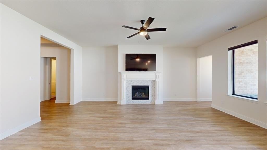 2704 Little Wonder Ln - Photo 5 of 34