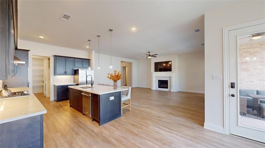 2704 Little Wonder Ln - Photo 6 of 34