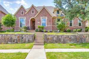 featured image of 7219 Comal Dr
