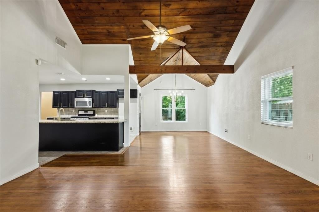 4113 Valentine St - Photo 4 of 30