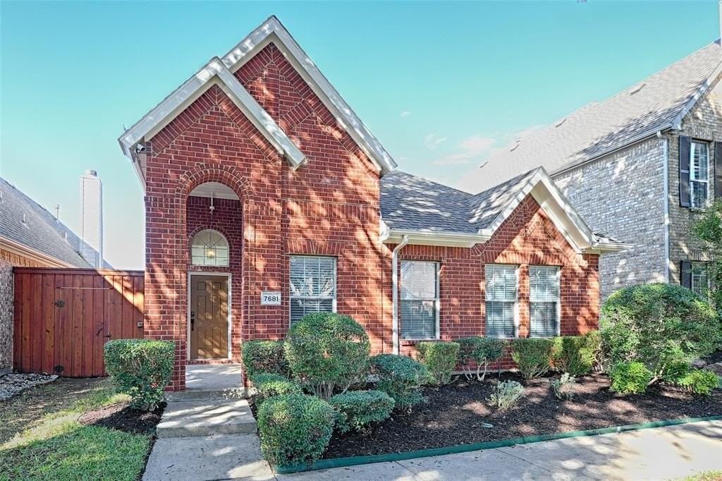 7681 Glasshouse Walk - Photo 2 of 28