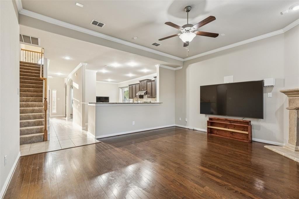 5001 Bluewater Dr - Photo 7 of 28