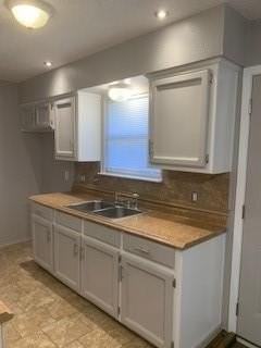 6445 Baraboo Dr - Photo 4 of 8