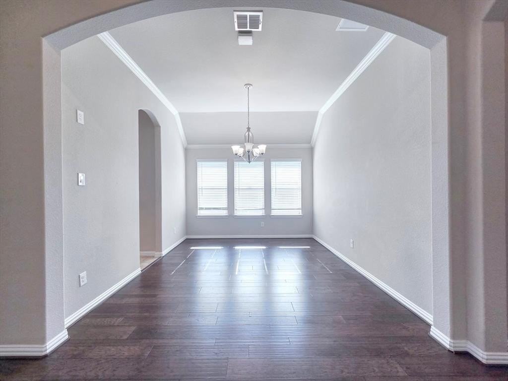 355 Prairie Ridge Ln - Photo 5 of 24