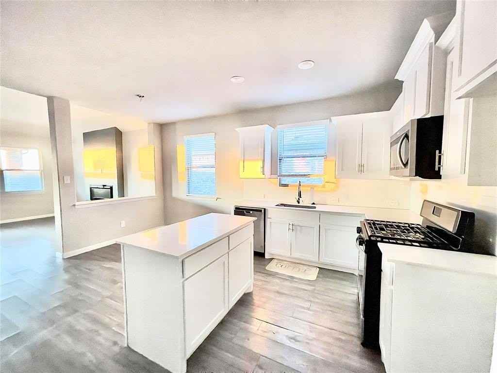 1568 Glacier Rdg - Photo 4 of 13