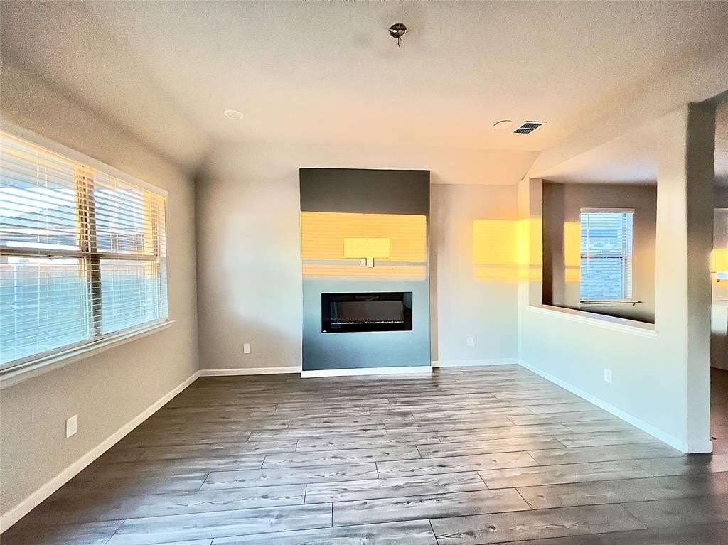 1568 Glacier Rdg - Photo 7 of 13