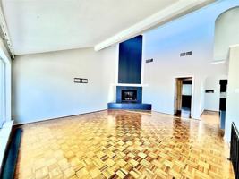 featured image of 3119 Lakeside Dr