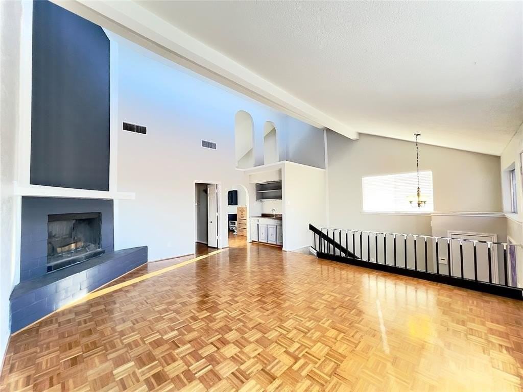 3119 Lakeside Dr - Photo 3 of 20