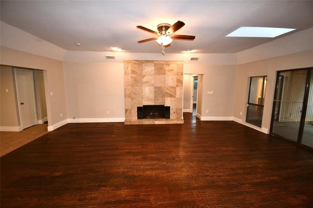 2366 Hill N Dale Dr - Photo 6 of 29