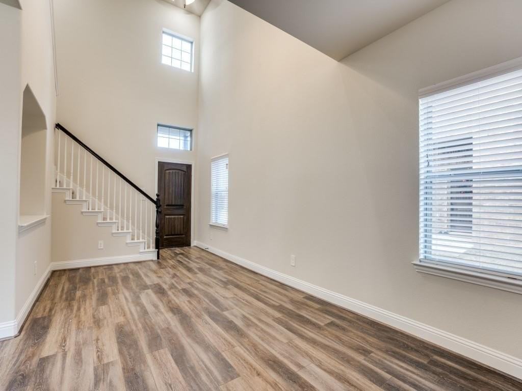 6809 Topaz Dr - Photo 2 of 12